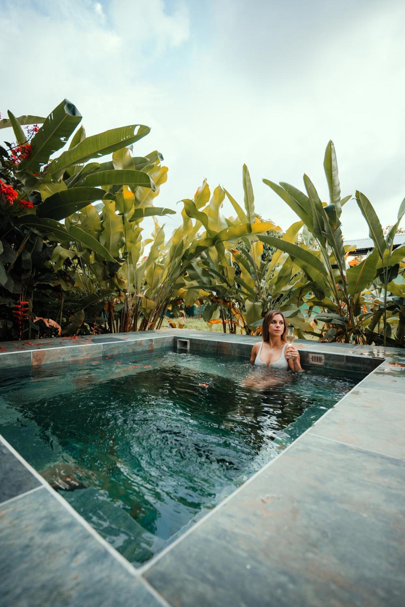 Namaitami Casa Hermosa Con Ac Y Piscina A Solo 650 Metros Del Parque Nacional Cahuita Zewnętrze zdjęcie